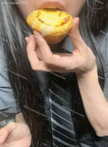 堂妹九九 调教吃精液吃各种精液食物合集精彩截图11