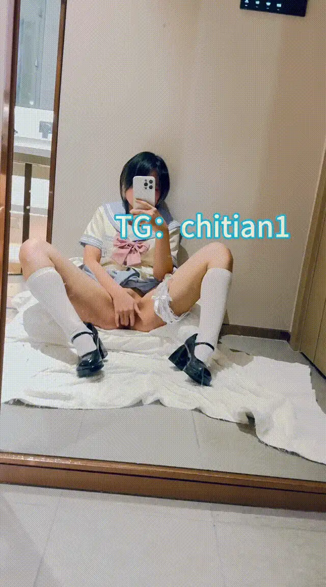 池甜 COS福利姬美女鞭炮炸B所向无敌合集精彩截图06