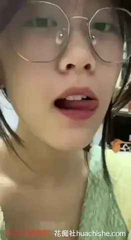 隔壁房流出一对一系列精彩截图11