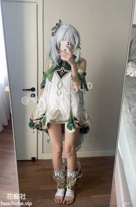 福利姬【tutuououo兔兔】精彩截图03