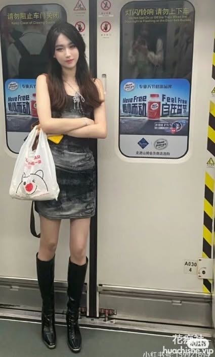 极品绿帽约炮大神91A-SCE(小条)精彩截图02