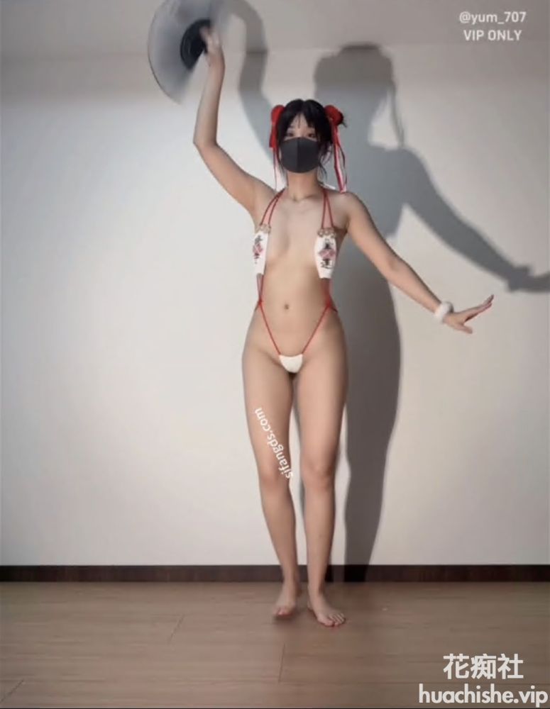 艺校活泼美女玉米yum_707 新年付费 抖音风双视角裸舞精彩截图01