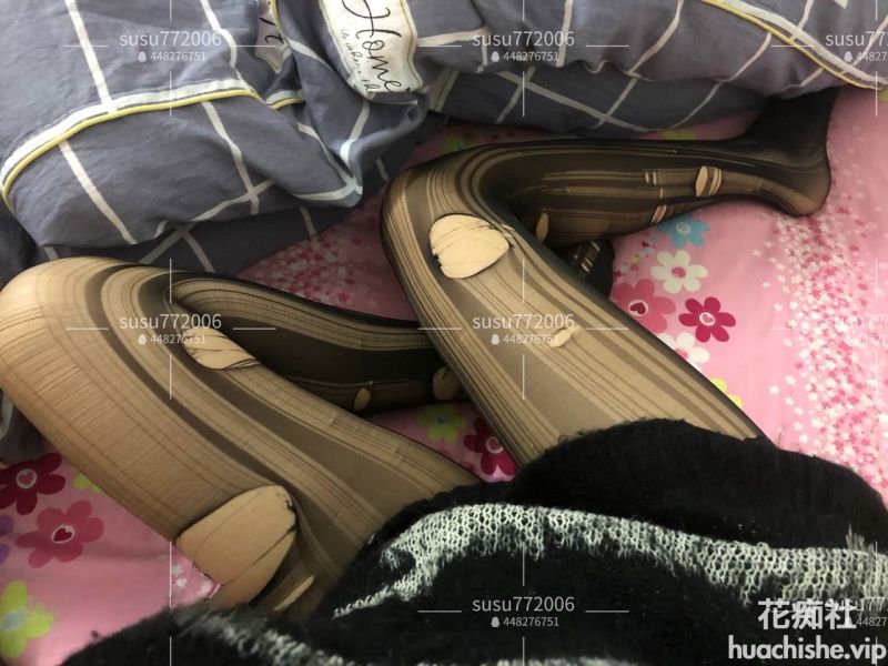 2025年新流 可爱萝莉型母狗！推特露脸福利姬【小羊咩咩】重金门槛视图，裸舞精彩截图05
