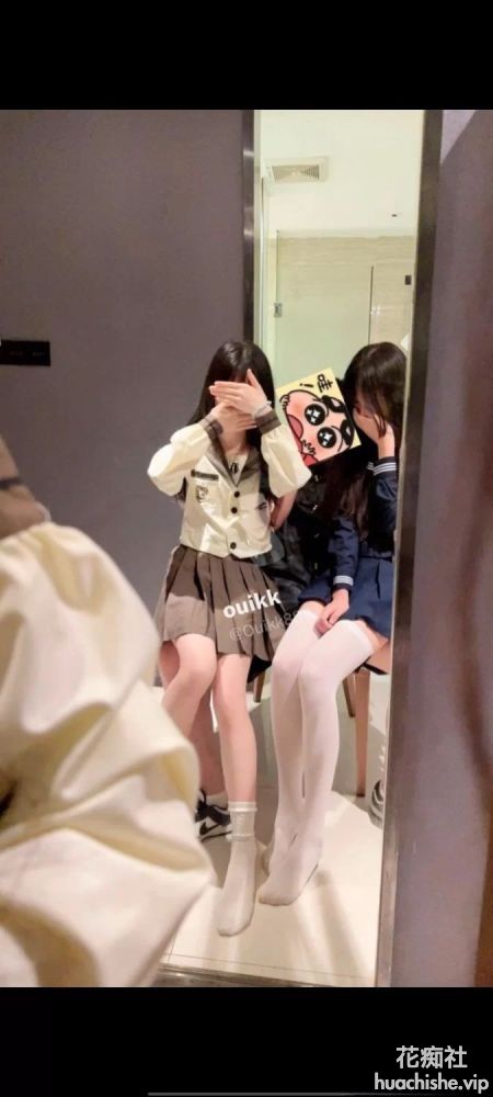 内射两个极品萝莉，女主看起来又嫩又紧精彩截图03
