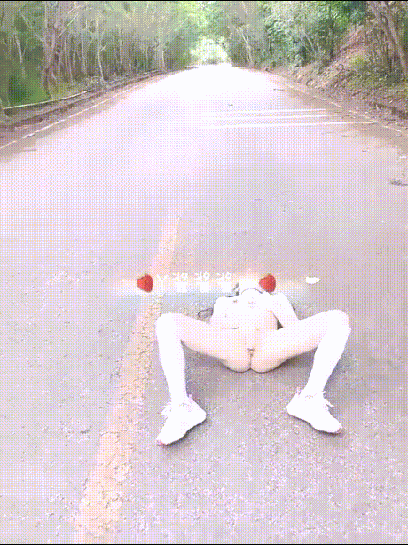 清纯小母狗萝莉 Y酱酱酱 小视频合集精彩截图13