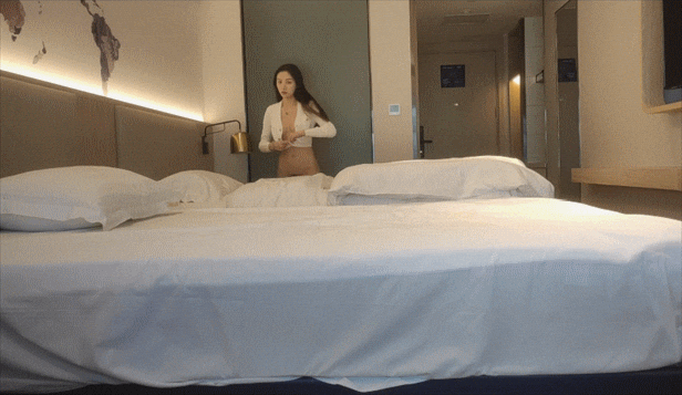 连战三天【阿刚探花】约到极品反差兼职空姐 舔屁眼的时候还主动摇屁股 完整高清精彩截图07