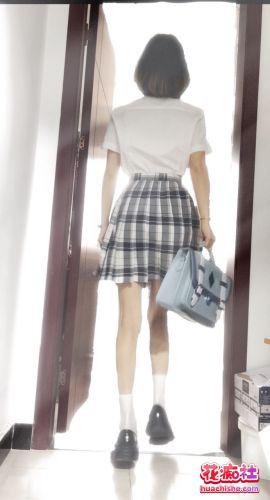土豪重金定制 本科在读极品大奶Cuteqikeke 反差学姐学校宿舍各种社死精彩截图06