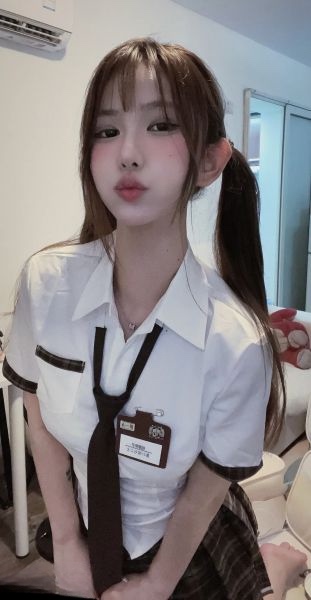 抖音反差女神【宥子oct9】最新定制道具自慰 穷人女神富人的母狗 661P+243V+1.87G [单体合集精彩截图12
