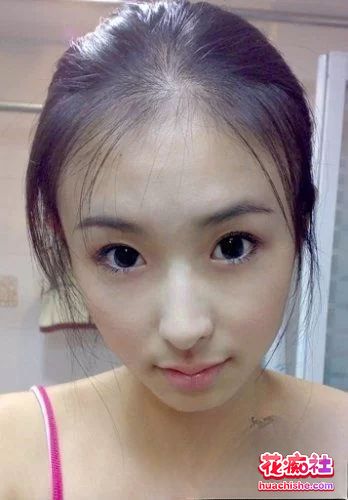【重温经典】当年的第一车模【兽兽】私密视频精彩截图02