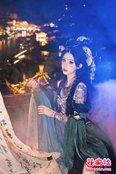 顶级淫妻大神ICICIS 多位高颜值女主调教精彩截图09