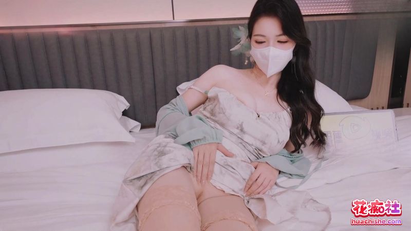 【狐不妖】猥琐摄影师帮风骚少女拍私房照精彩截图04