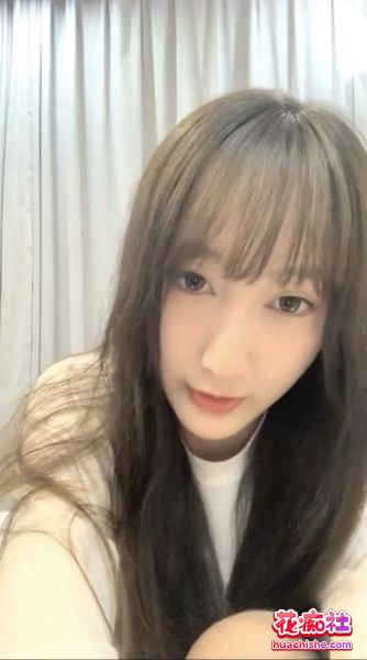 绝美清纯反差少女下海直播【泡泡咕】罕见啪啪视频精彩截图04