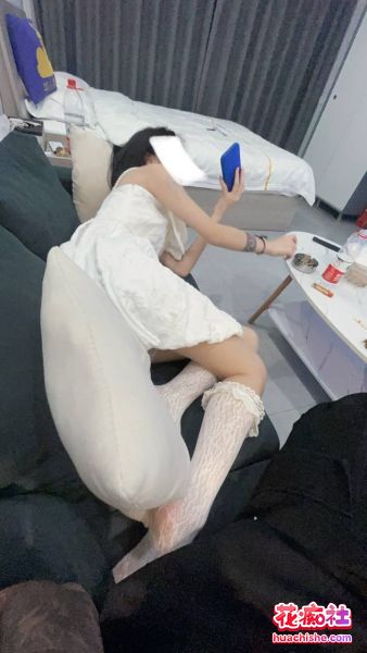 专操极品嫩妹大神【dogking】约炮05女高嫩妹 轻轻一操就哼哼唧唧的精彩截图03