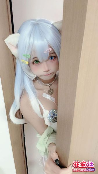 抖音反差婊百万粉丝coser【小扑通】合集精彩截图09