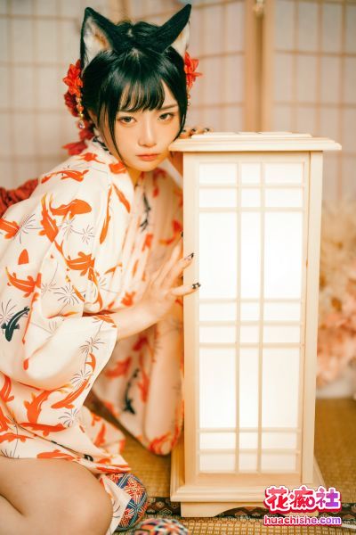 童颜巨乳 落落Raku 福利写真+视频精彩截图02