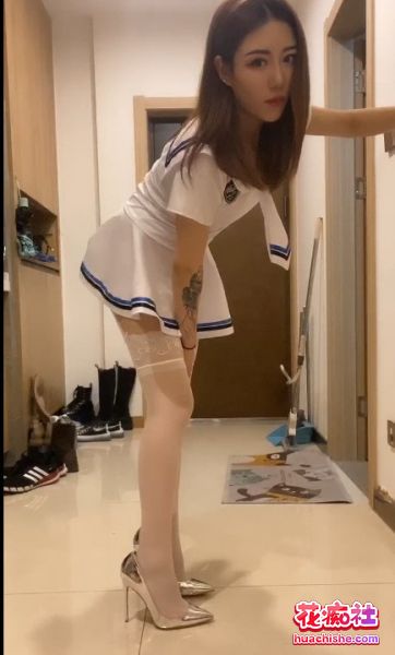 极品丝袜母狗【小语】性爱私拍流出精彩截图05