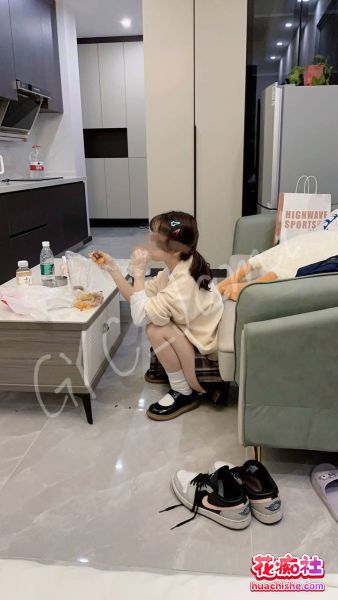 萝莉女奴 水手服彼女饲育 专操萝莉博主合集精彩截图06