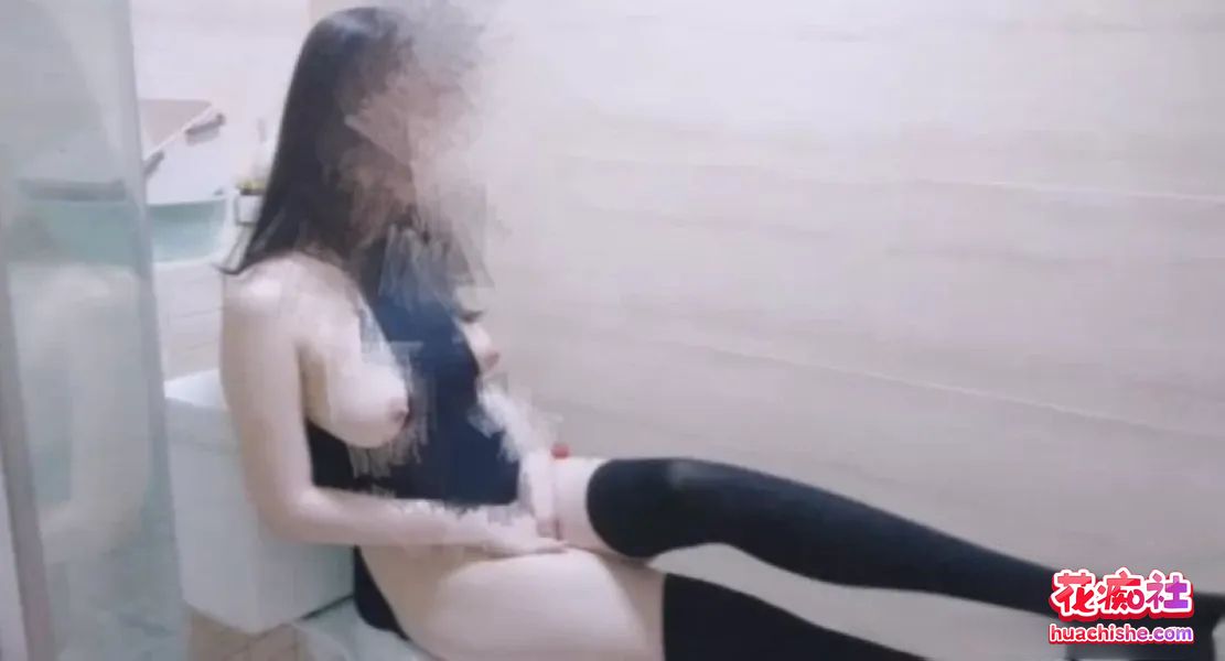 P站越南尤物妹纸 ERICAHAND 合集精彩截图06