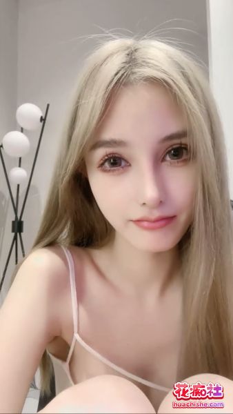 超极品尤物女神 香奈奈 天使面容魔鬼身材精彩截图04
