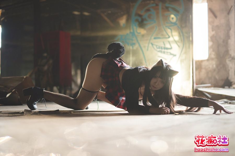 童颜巨乳 落落Raku 福利写真+视频精彩截图16