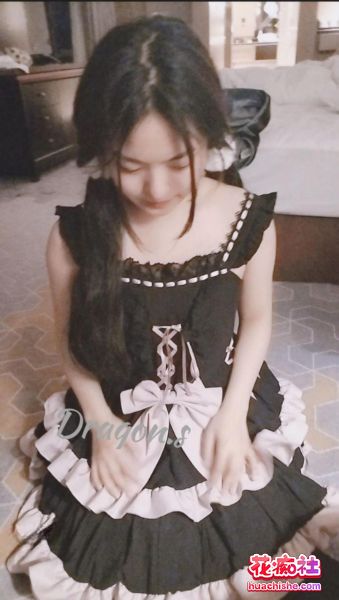 极品淫妻博主DragonLLLLLL 高颜值女神3P换妻精彩截图21