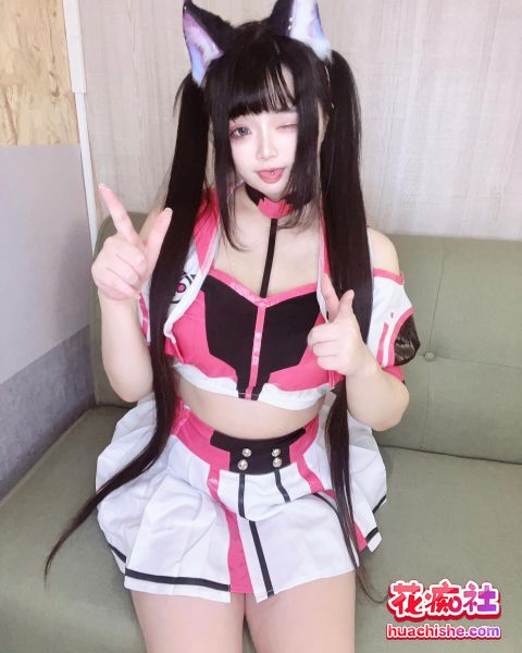 童颜巨乳 落落Raku 福利写真+视频精彩截图24