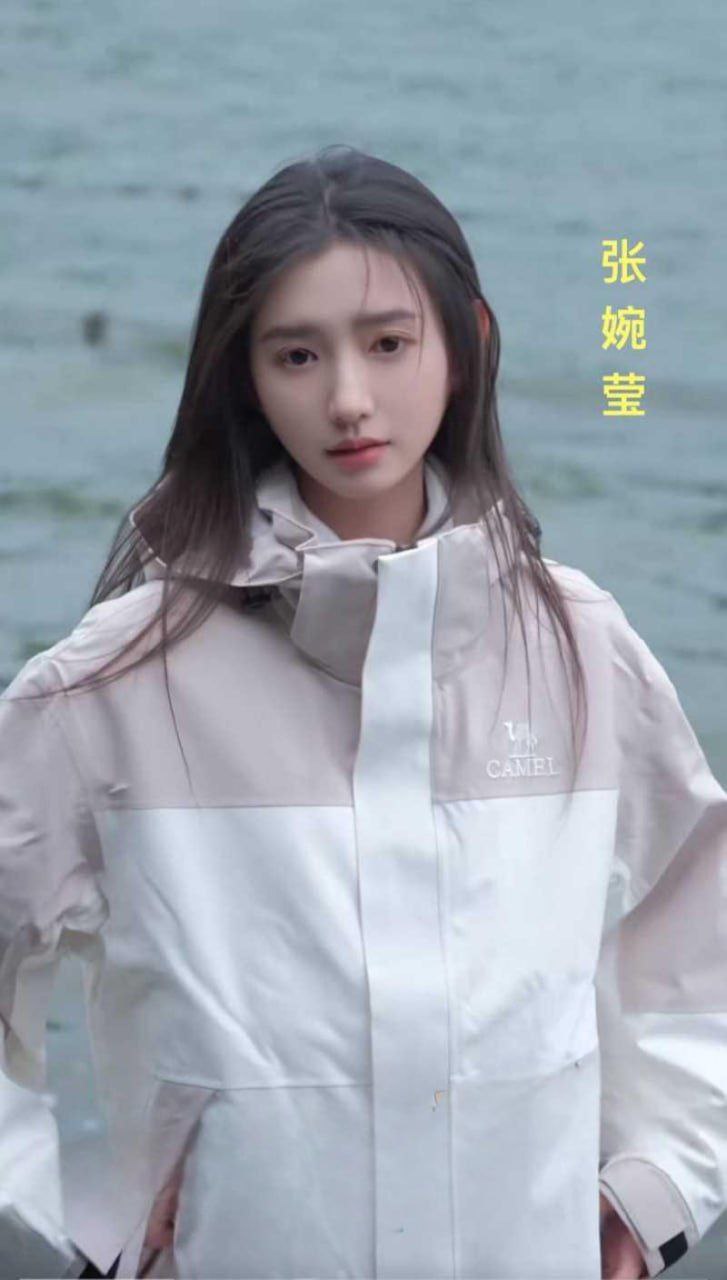 【大瓜回顾】于正新签约的女艺人张石头 刚出道即塌房精彩截图03
