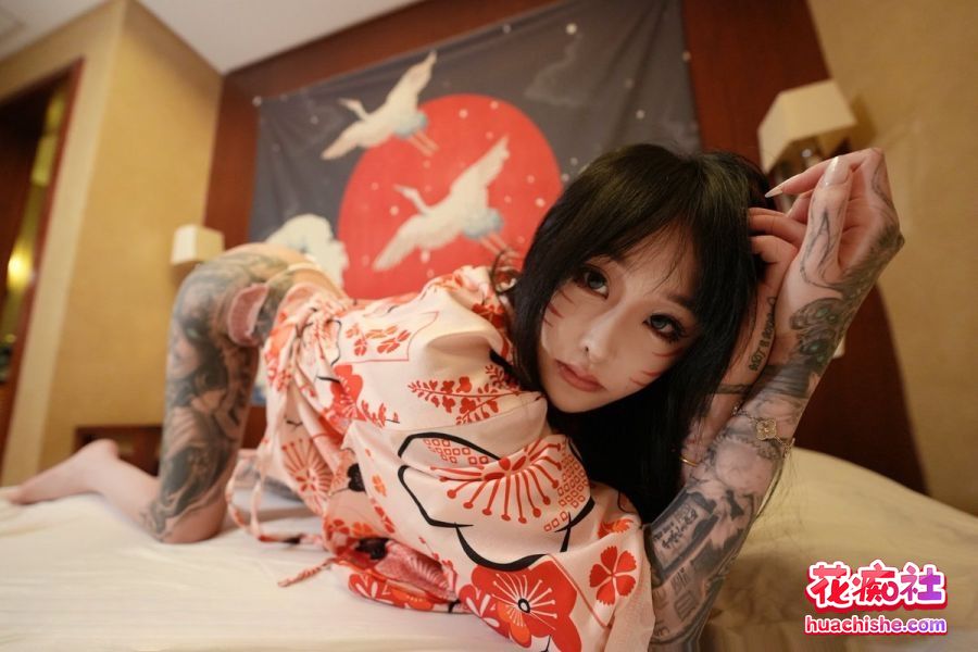 抖音超高颜值女神九条南无 作品精彩截图01