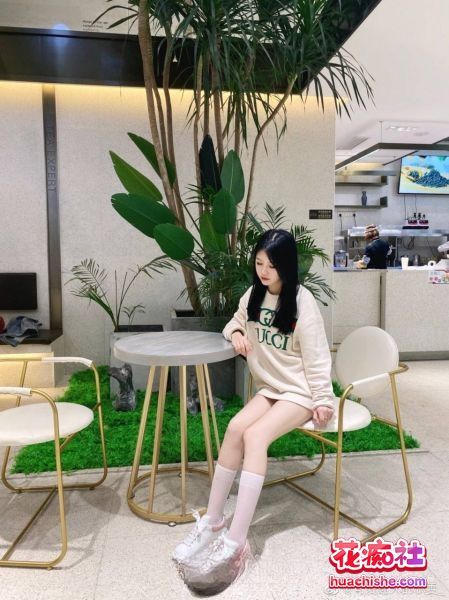 抖音300万粉丝网红 天降之雯 大尺度私拍泄密精彩截图01