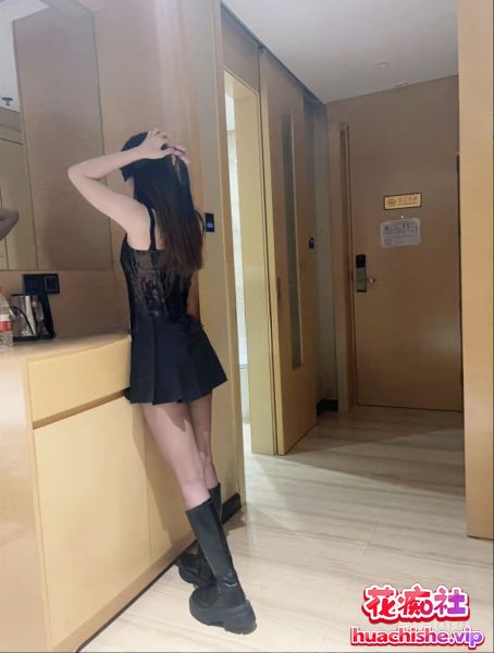 推特原创约炮大神 深情小K/SLEEPSBG视频精彩截图09