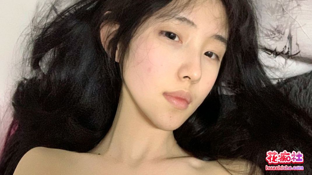 抖音极品高颜值学生妹 张人o 无水隐私流出精彩截图02