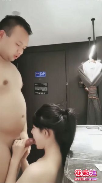 外围+主播 小野猫 自己开车提供酒店上门服务精彩截图02