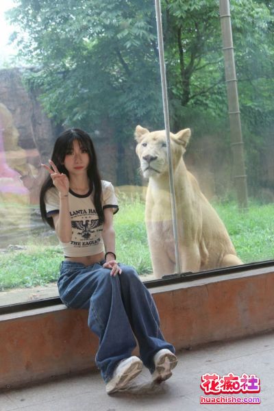 【A级别泄密】漫展拿下的19岁学生妹 完美露脸精彩截图07