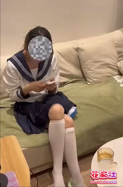 海角乱伦 和妹妹同居的生活 合集精彩截图07