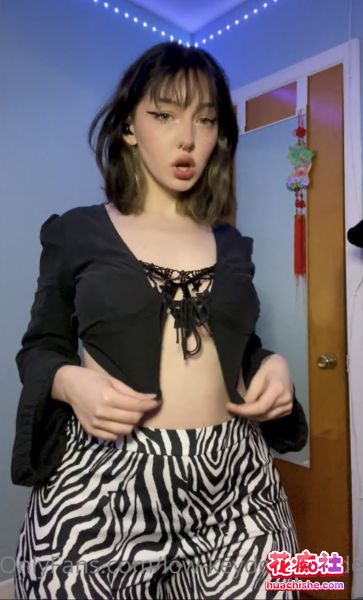 Onlyfans高颜值巨乳博主lowkeydeadinside 合集精彩截图09