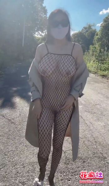170cm大奶骚女 茵茵/LQ383838 露出勾引啪啪精彩截图02
