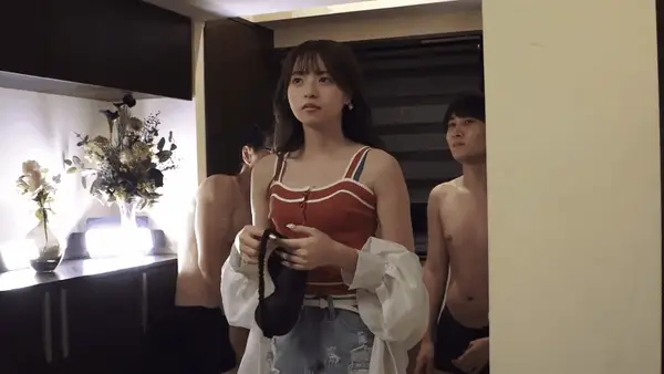 AI斋藤飞鸟-极品换脸娇嫩美眉惨遭多人乱射精彩截图01