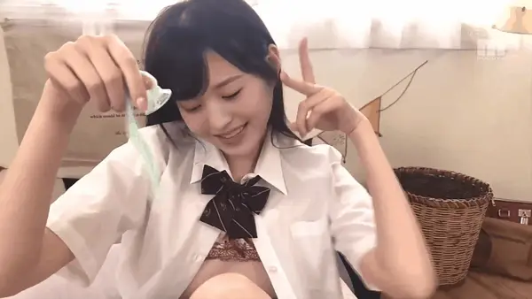 AI张元英-换脸颜值JK嫩妹激战爱爱破解版精彩截图06