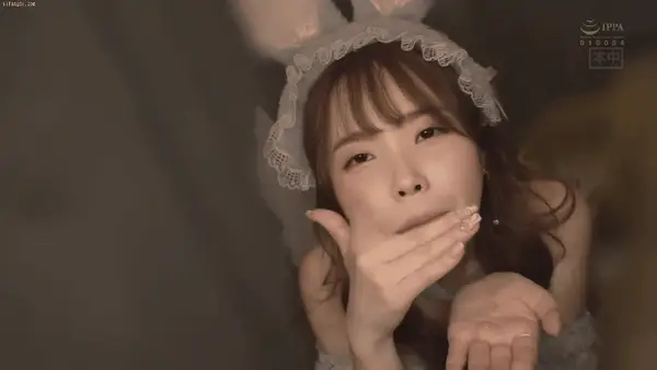 AI李知恩-换脸极品嫩妹疯狂吞精精彩截图05