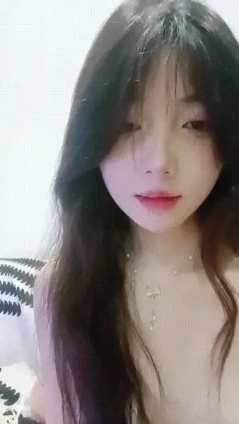 高颜值美少女夏苒苒 自慰直播精彩截图05