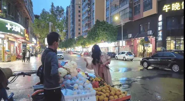 cikaimoon直接在点餐沙滩商场各种地方全裸露出精彩截图12