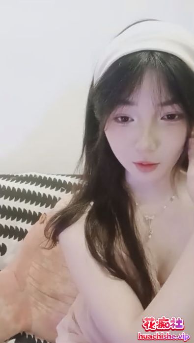 高颜值美少女夏苒苒 自慰直播精彩截图09