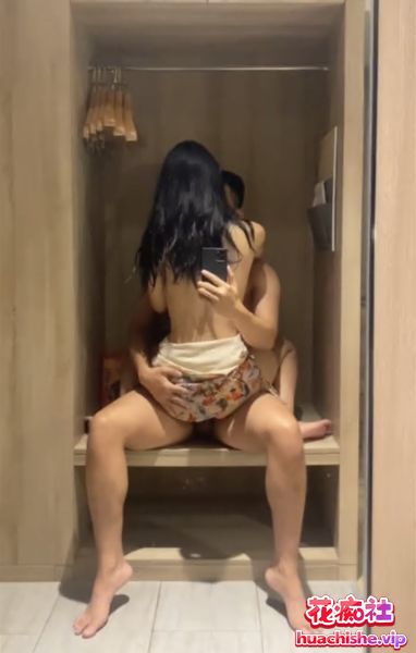 约啪大神「悟空的世界」约的全是极品露脸美女精彩截图07