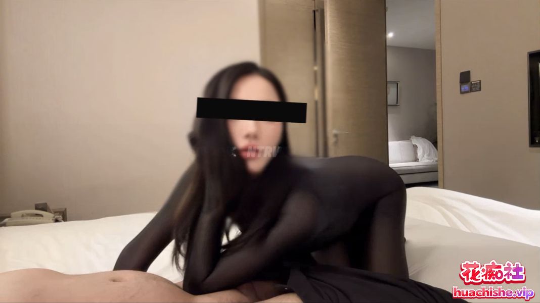 极品NTR绿帽夫妻ROSEWU视频精彩截图13