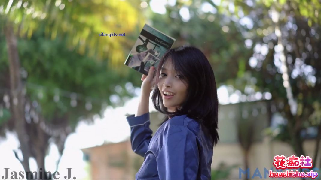 P站著名网黄JasmineJ9966 户外精彩截图02