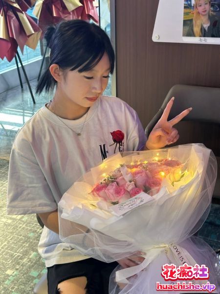 泄密流出❤️网络招聘模特套路05年高校美女精彩截图03