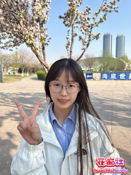 泄密流出❤️高校学霸美女穿情趣内衣和男友做爱精彩截图05