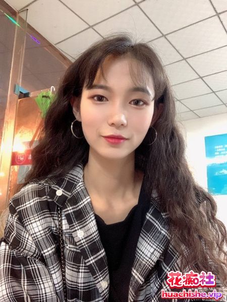 泄密流出❤️网络招聘模特套路裸体展示+洗澡精彩截图07