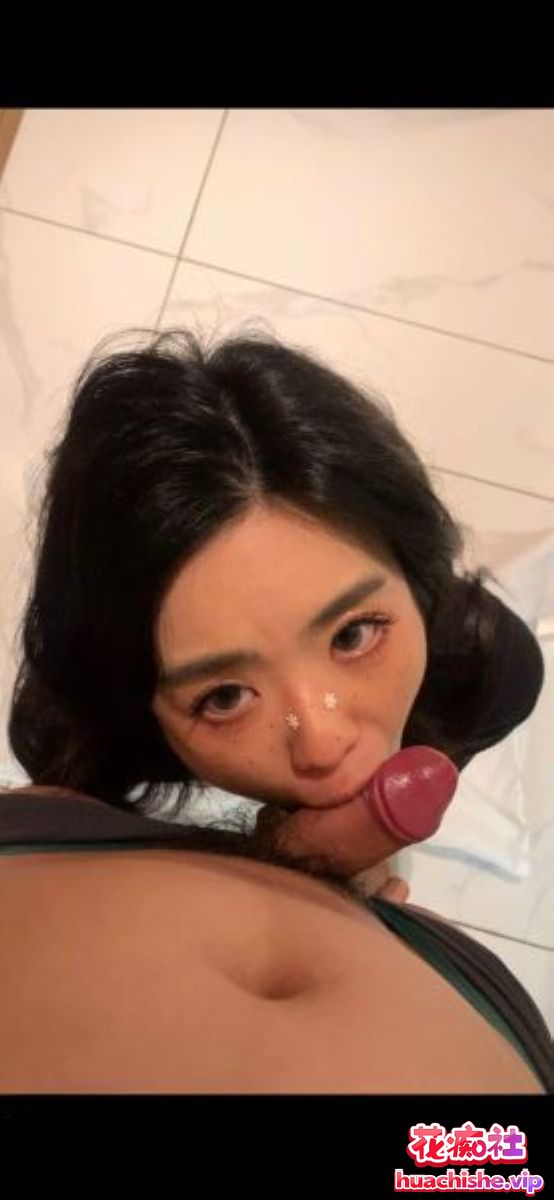 泄密流出❤️颜值气质美女圣诞节沦为母狗精彩截图07