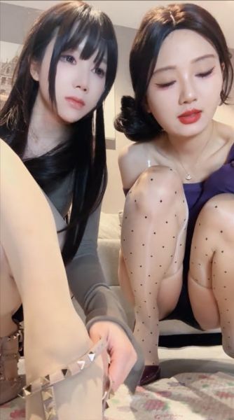 玩物【樱桃大大】双S美腿高跟展示精彩截图04